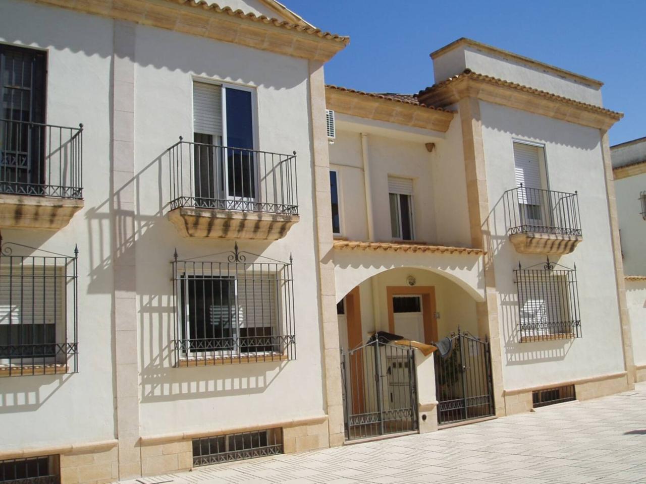 Casa adosada en venta en Manzanares