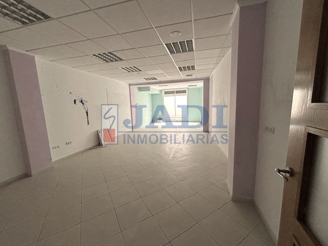 venta de local en Valdepeñas, CENTRO