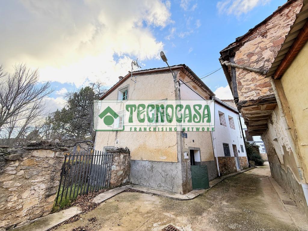 Casa en venta en Huérguina - Huérguina, 18.000 €, 118 m2, ref. 655461 en Huérguina