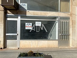 Ref.:1955, Local Comercial en Venta en Centro, Manzanares, 1 dormitorio