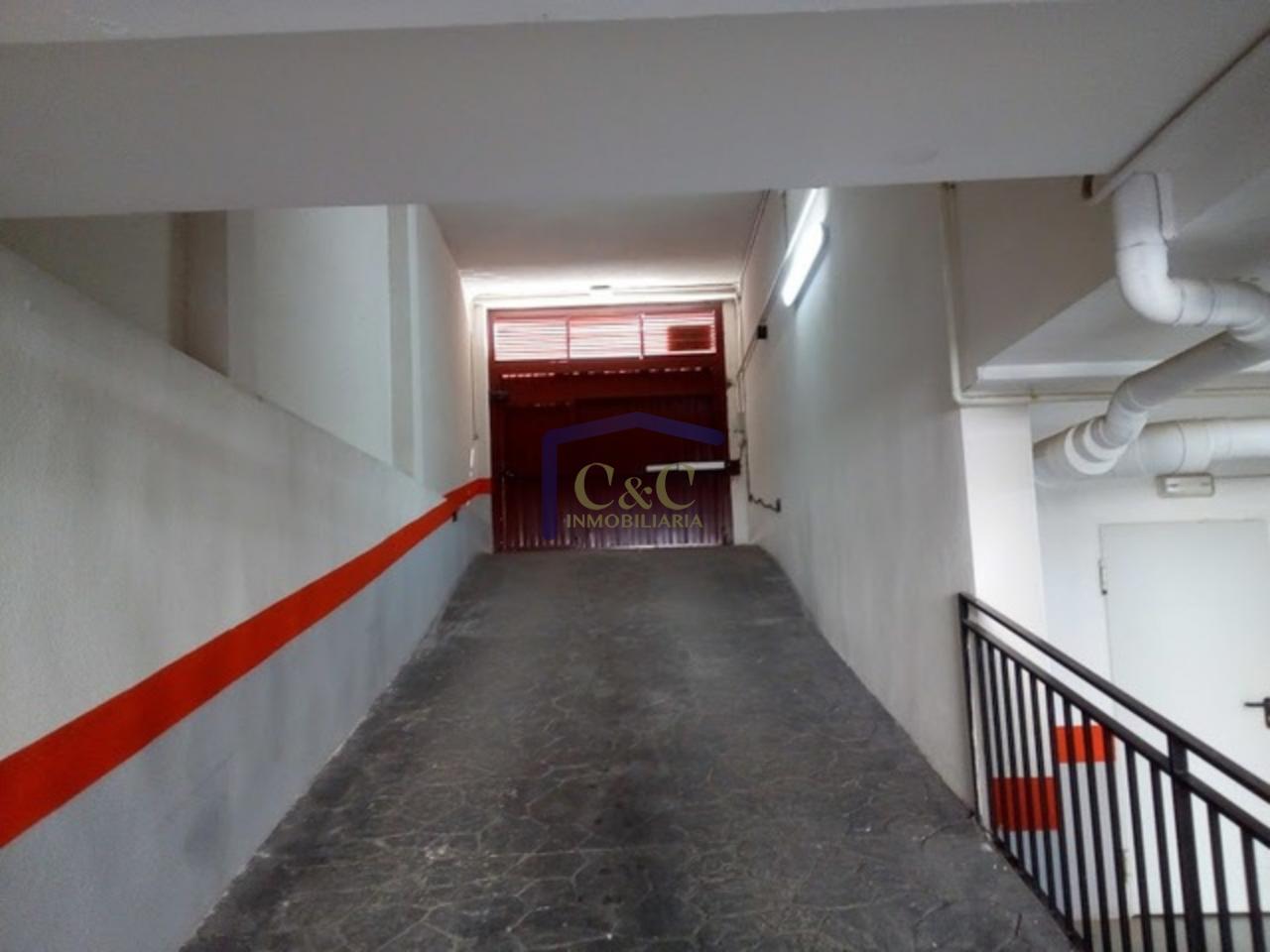 venta de garaje en Manzanares, Gran teatro