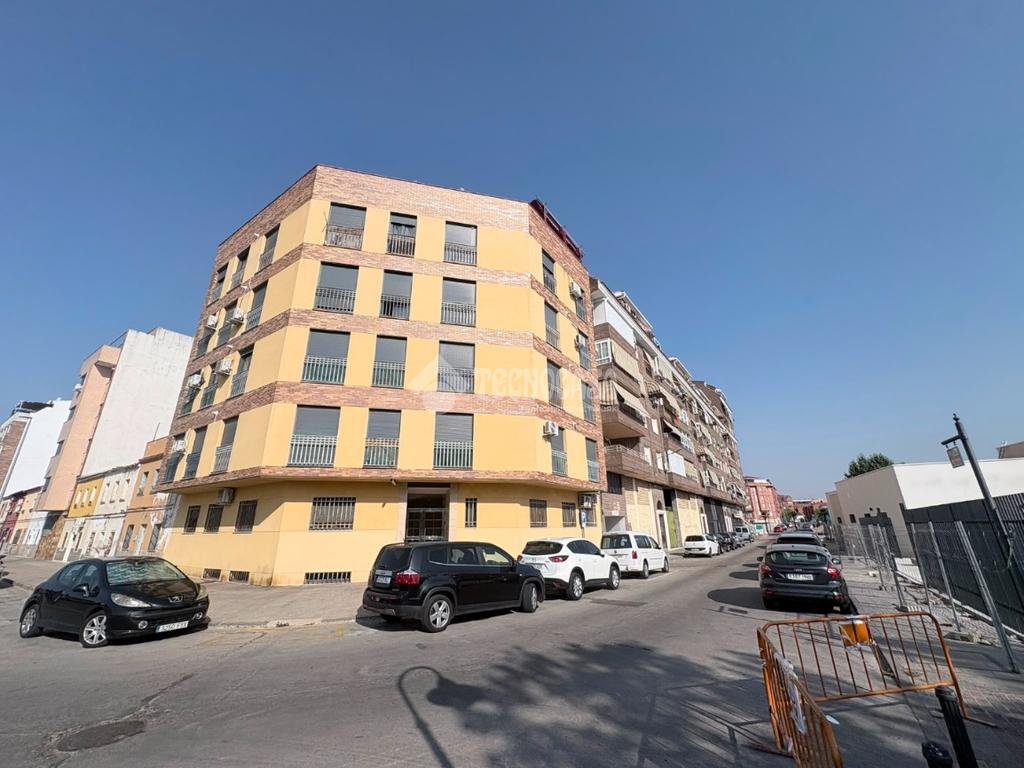 Piso en venta en Talavera De La Reina - Francisco Aguirre - Tres Olivos, Tres Olivos, 129.900 €, 62 m2, ref. 667493 en Talavera de la Reina
