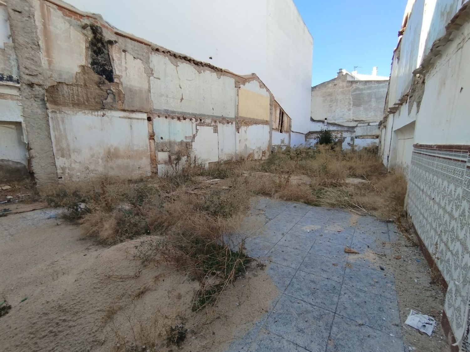 Terreno / Urbano (solar) En Venta Calle Calvario, Tomelloso
