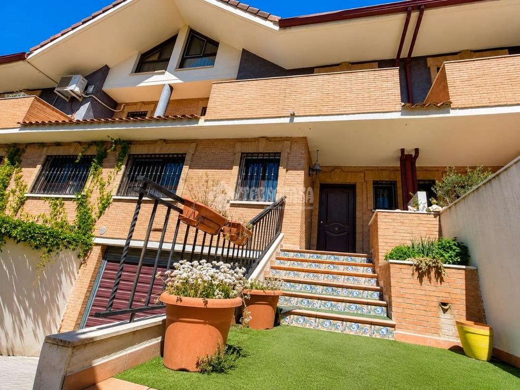 Casa en venta en Yuncos - Yuncos, 309.900 €, 260 m2, ref. 658868 en Yuncos