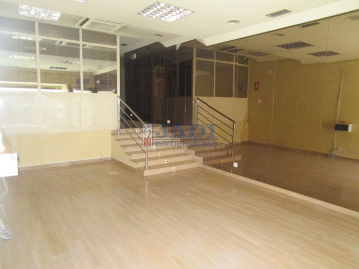 alquiler de local en Valdepeñas, CENTRO