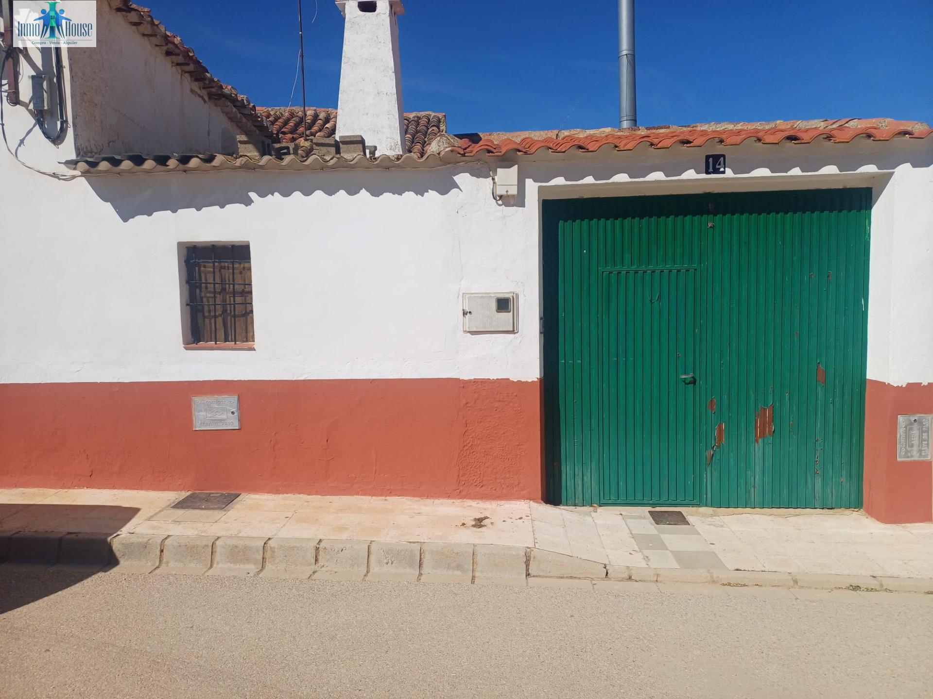 Inmohouse vende casa en argamason en Albacete