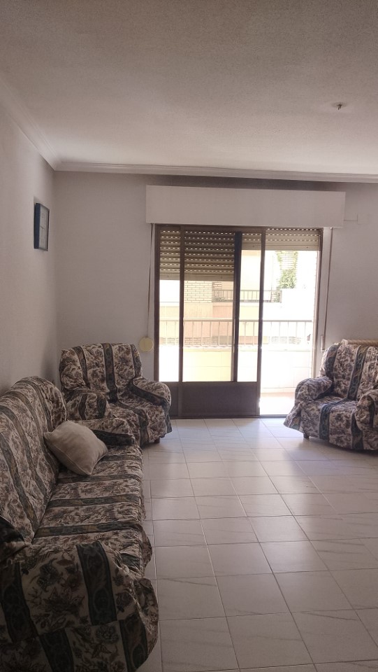REF.26034 PISO EN CALLE ANCHA JUNTO A LA ESTACIÓN