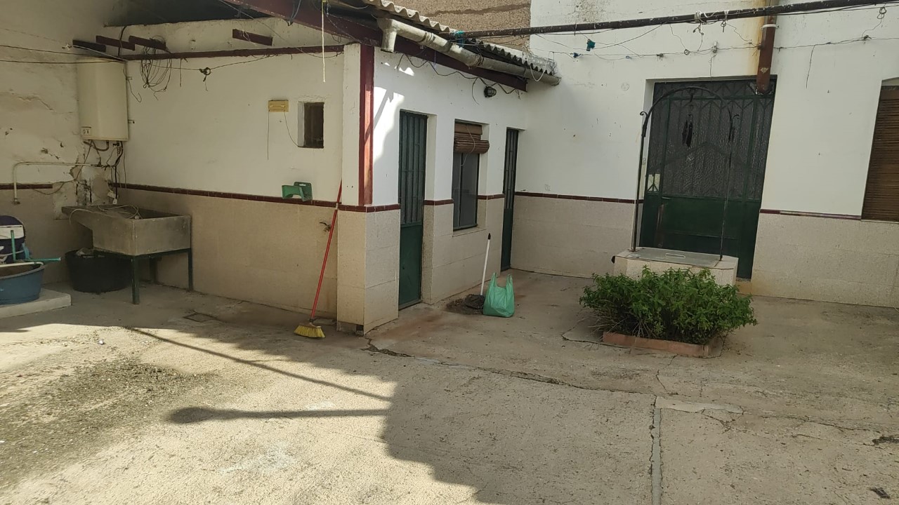 CASA DE PUEBLO PARA REHABILITAR
