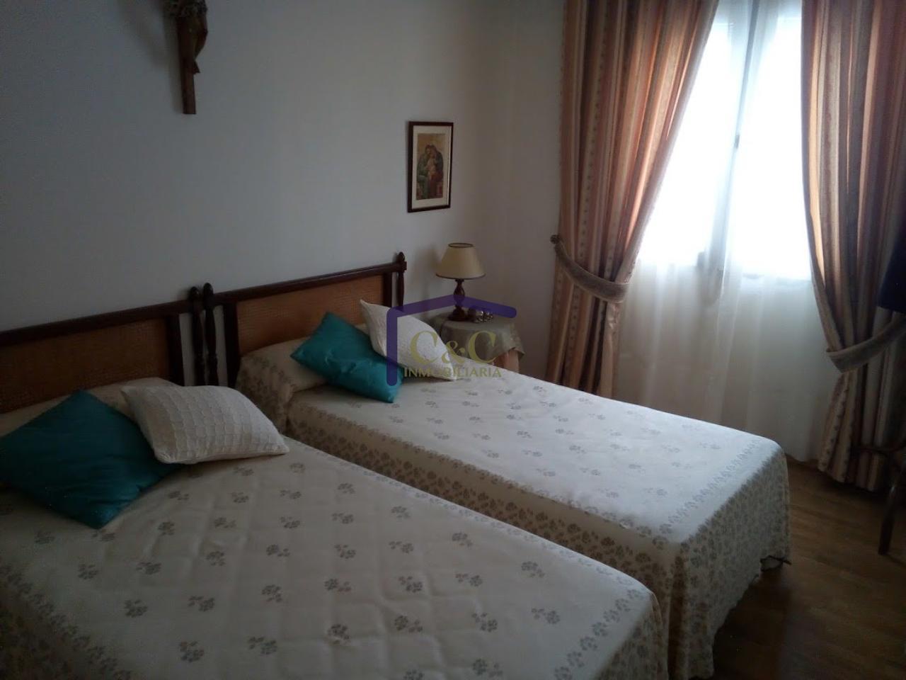 venta de casa en Manzanares, Avenida Cristóbal Colón