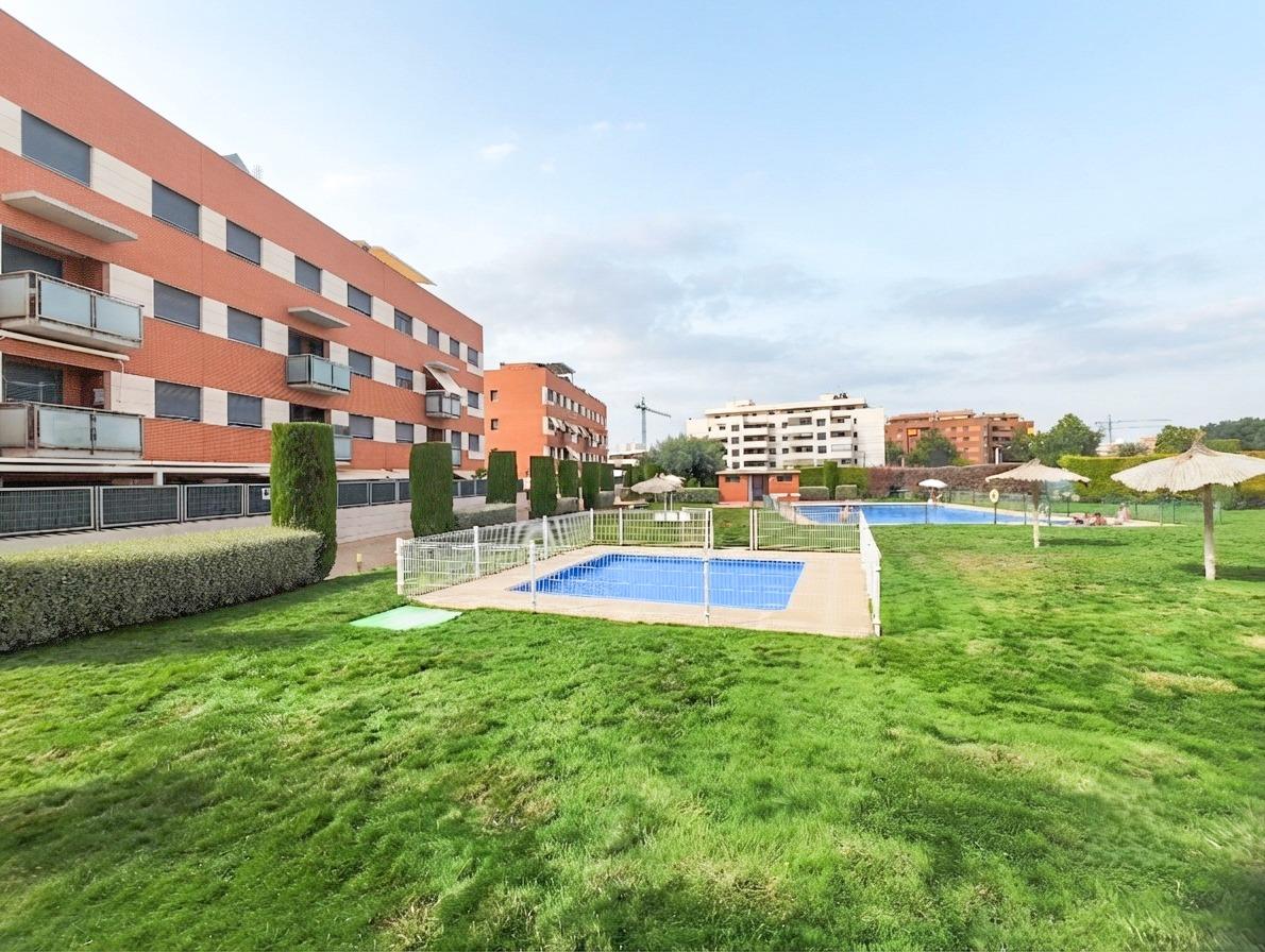 Piso con plaza aparcamiento y trastero