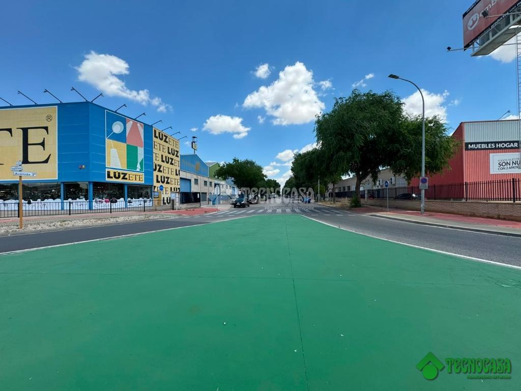 Local comercial en alquiler en Albacete - Albacete, 1.200 € / Mes, 500 m2, ref. 663359 en Albacete