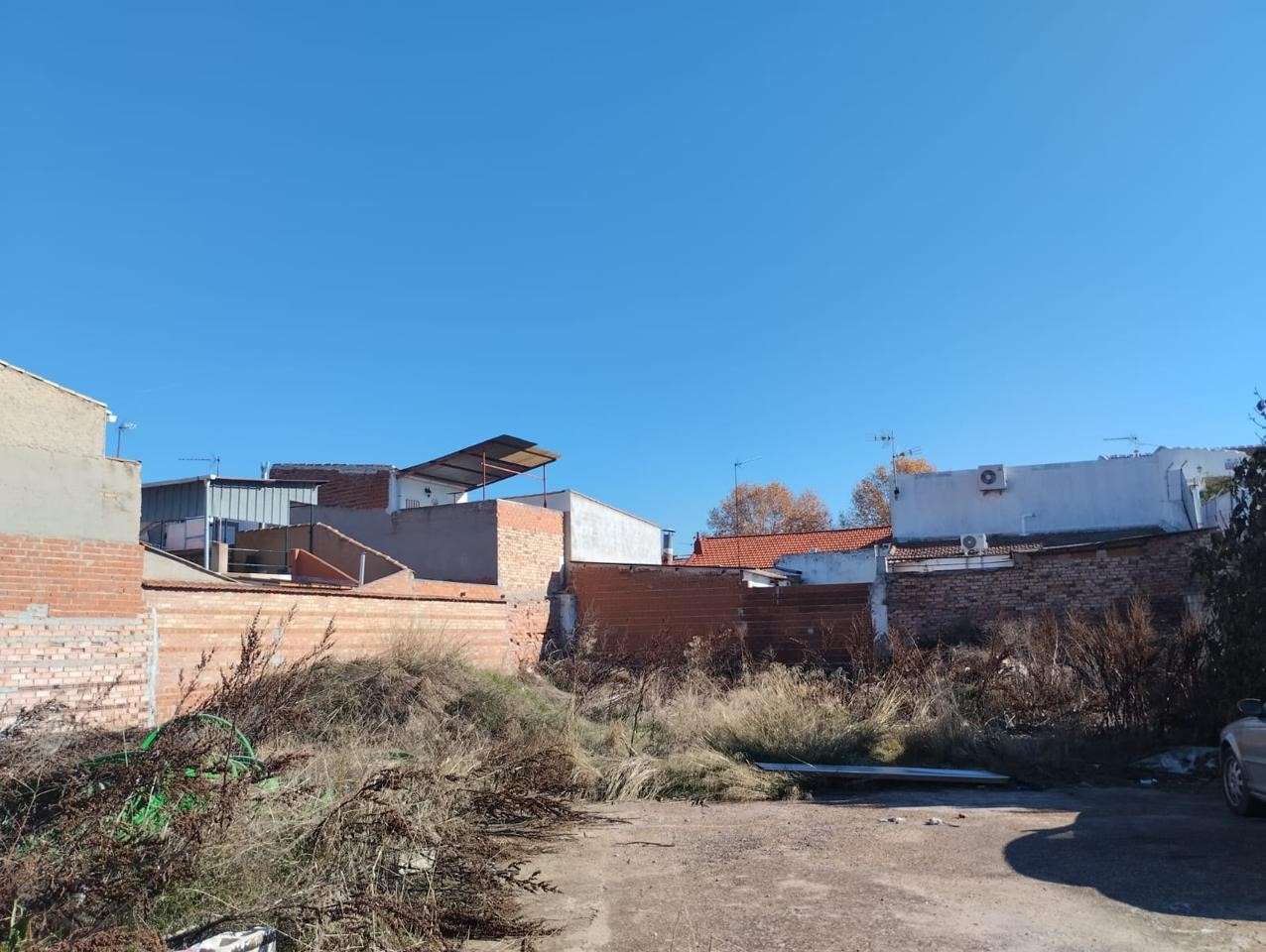 SOLAR EN PUERTOLLANO
