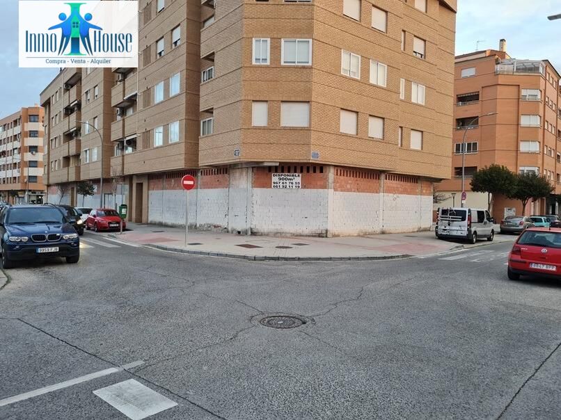 Amplio local comercial con infinidad de posibiliades