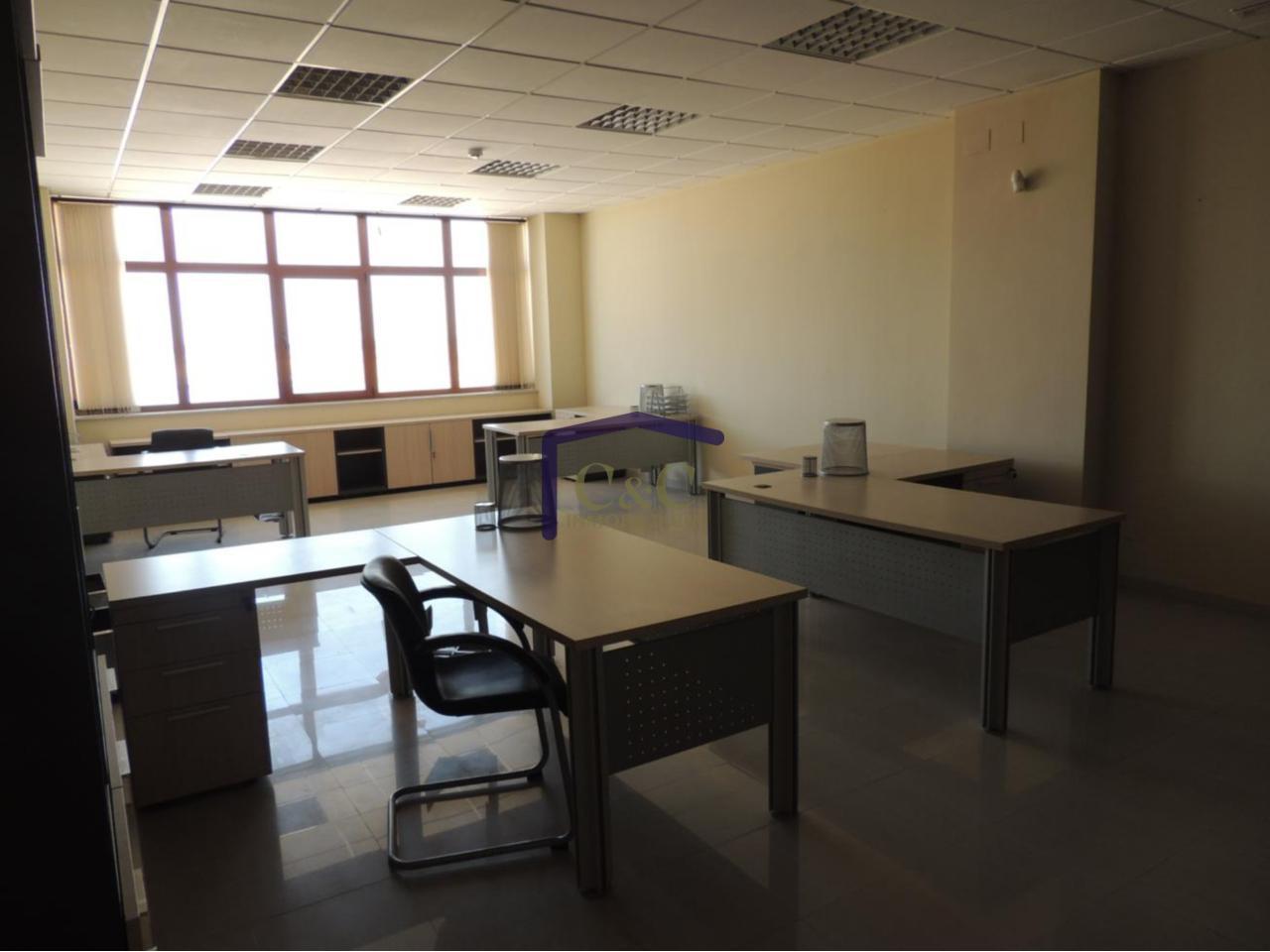 venta de local en Manzanares, Polígono industrial