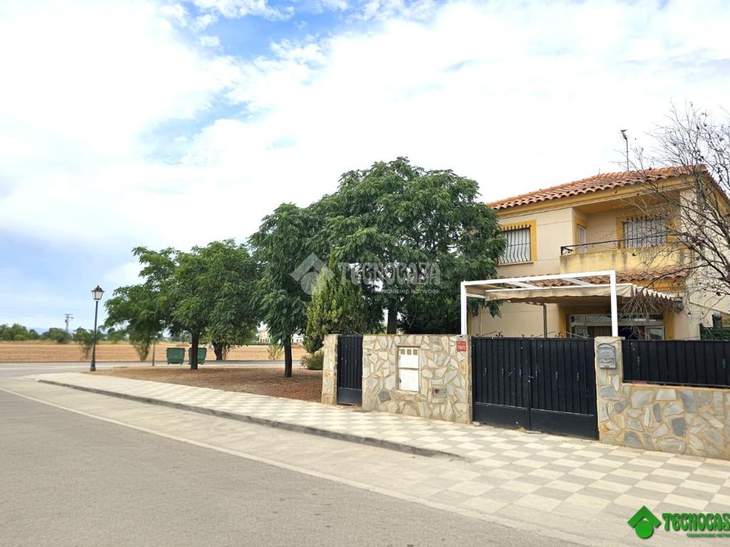 Casa en venta en Albacete - Albacete, 359.900 €, 176 m2, ref. 666539 en Albacete