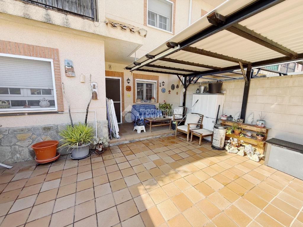 Casa en venta en Seseña - Seseña, 306.000 €, 186 m2, ref. 661446 en Seseña