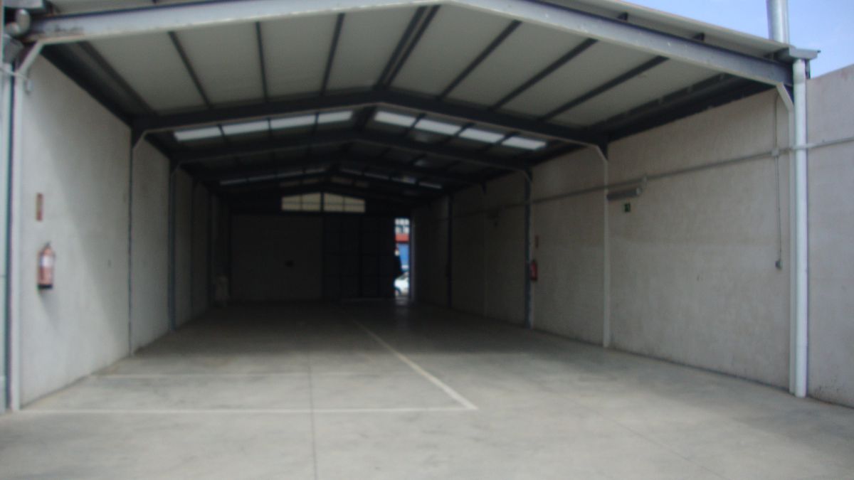 Nave Industrial en Valdepeñas, 1º De Julio