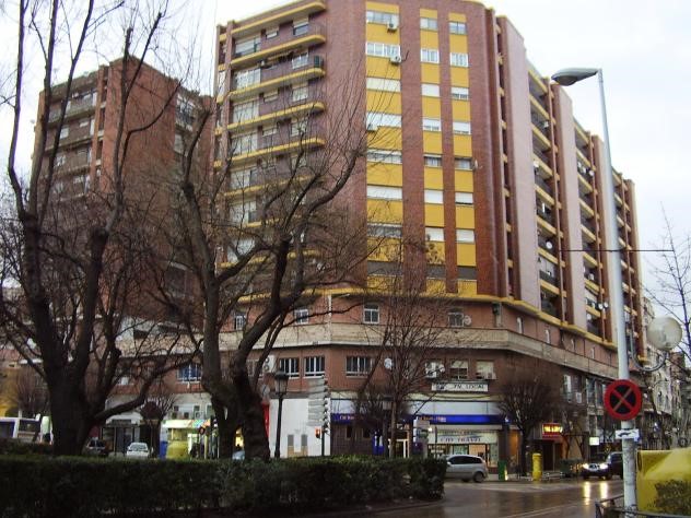 PISO EN PLENO CENTRO LISTO PARA ENTRAR A VIVIR