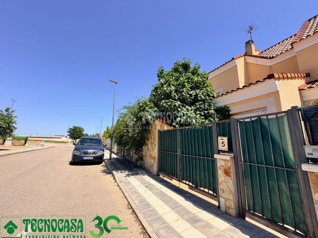 Casa en venta en Albarreal De Tajo - Albarreal De Tajo, 169.990 €, 204 m2, ref. 656937 en Albarreal de Tajo