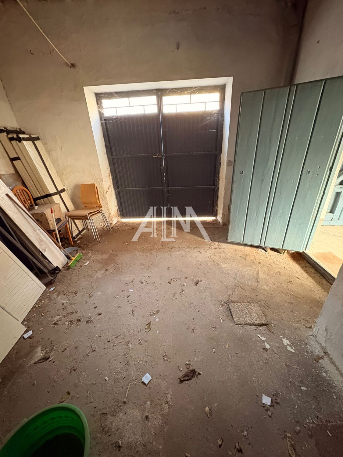 Se vende solar en zona centro