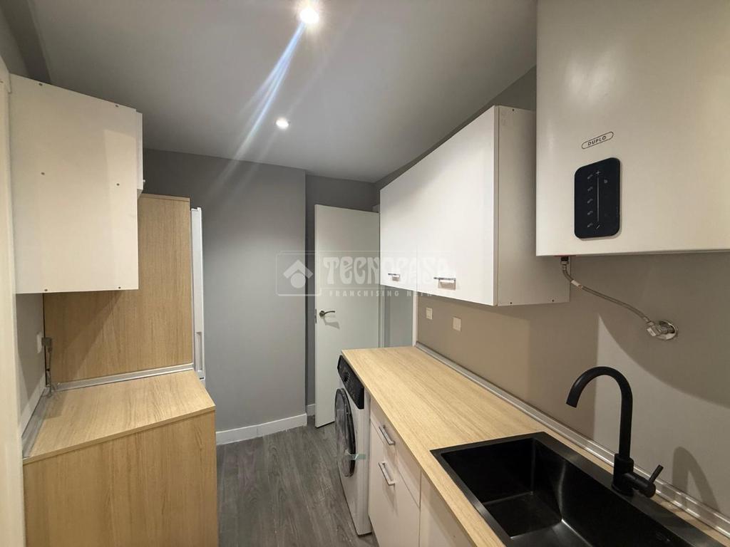 Piso en venta en Talavera De La Reina - Plaza España - Centro Campo De Fútbol, Centro, 139.900 €, 95 m2, ref. 657198 en Talavera de la Reina