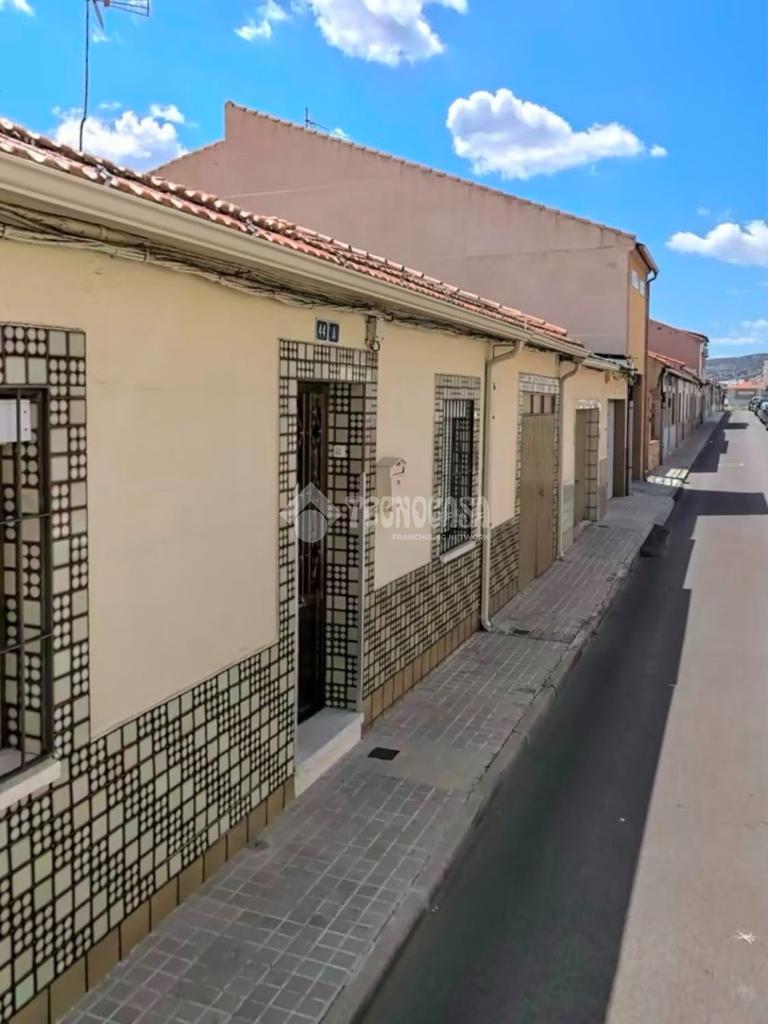 Casa en venta en Puertollano - Puertollano, 76.000 €, 180 m2, ref. 660961