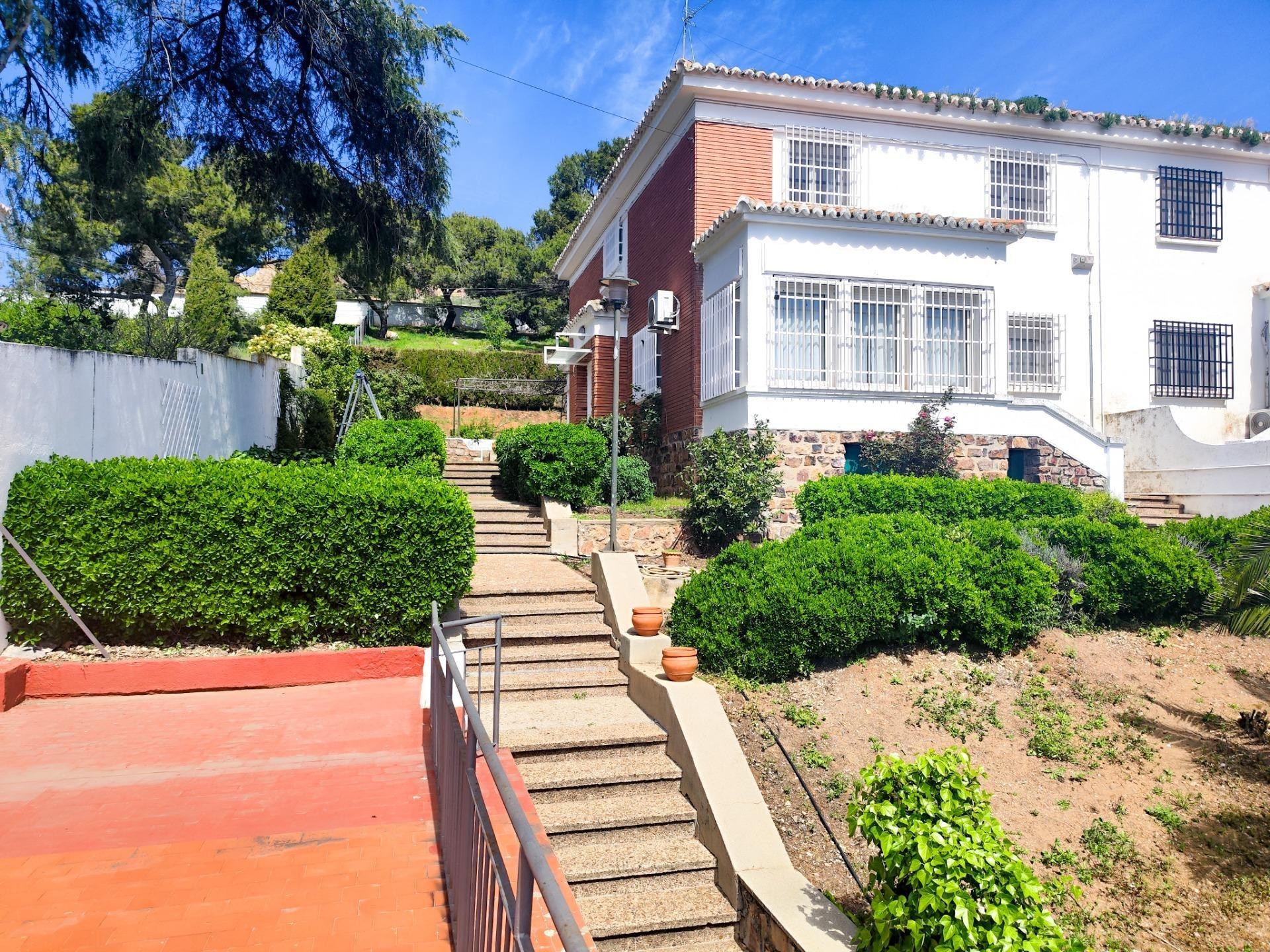 Casa Chalet en venta Zona Poblado.
