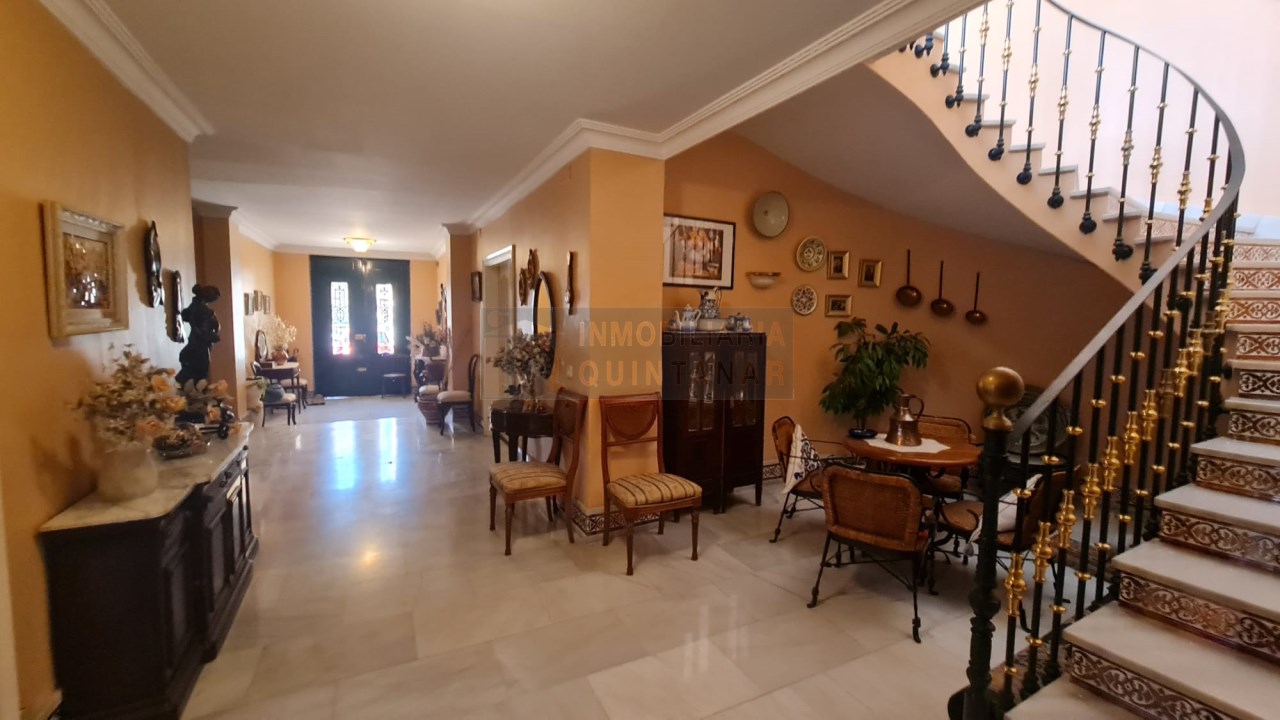 Casa de pueblo 9 habitaciones En buen estado Quintanar de la