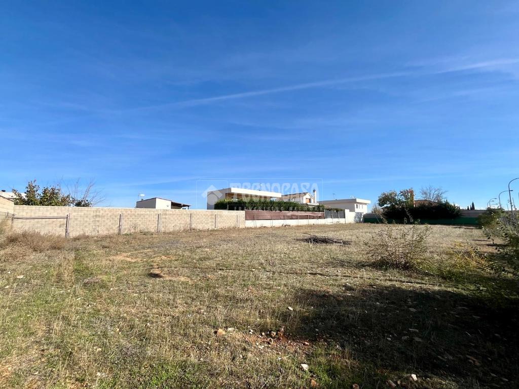 Terrenos en venta en Valdepeñas - Valdepeñas, 75.000 €, 538 m2, ref. 641854