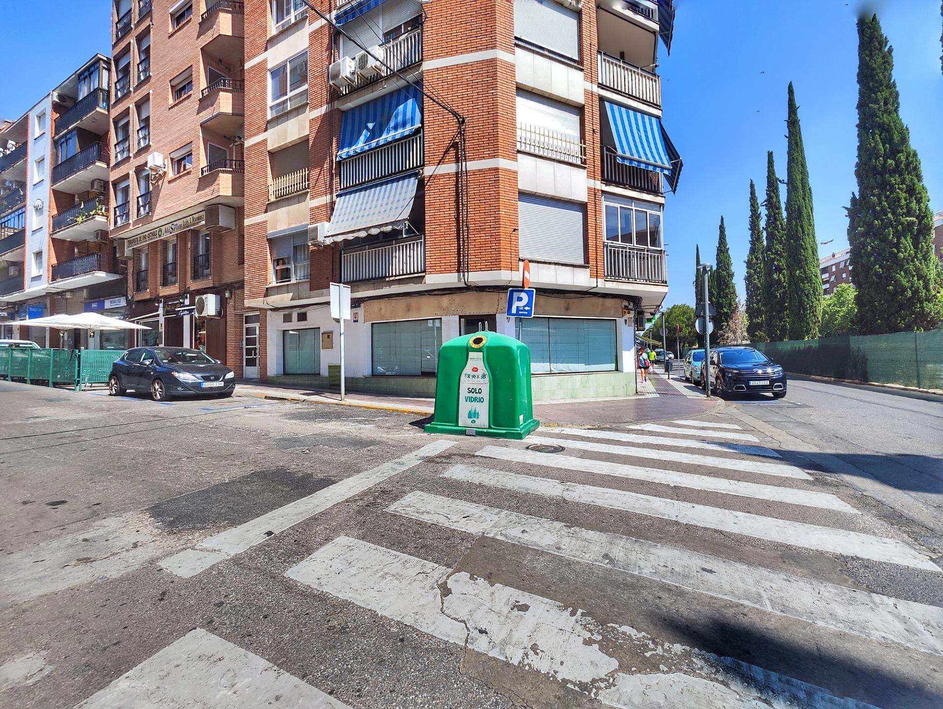 Local Comercial Paseo San Gregorio