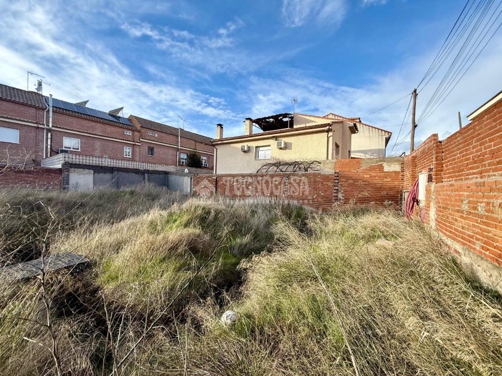 Terrenos en venta en Seseña - Seseña, 135.000 €, 445 m2, ref. 646968 en Seseña