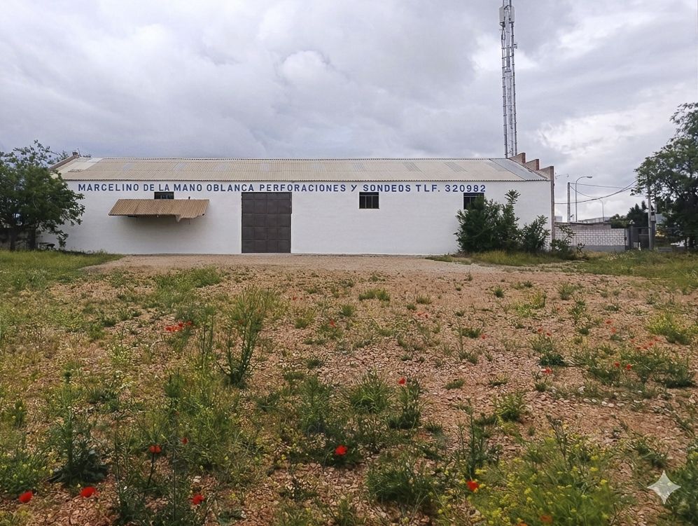 Nave Industrial en Valdepeñas, Carretera Solana