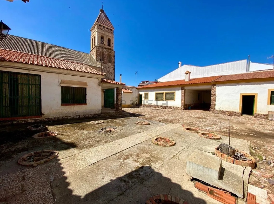 CASA SEÑORIAL EN PLENO CENTRO