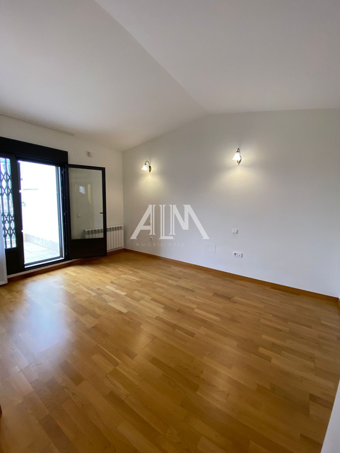 Venta DÃºplex Paseo del RÃ­o, Manzanares
