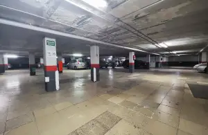 Plaza De Garaje en venta y alquiler