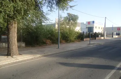 Parcela Industrial en venta y alquiler