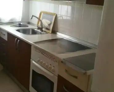 Piso en venta en Alcázar De San Juan, Calle Juan Bautista De La Concepción, de 97 m2 con 3 dormitorios, 2 baños y terraza por 130.000 €, Ref. 0420 en Alcázar de San Juan