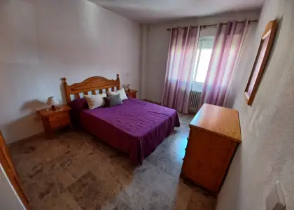 Piso de dos dormitorios con Plaza de Garaje y Piscina en Alcázar de San Juan