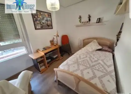 M043 se vende espectacular piso en parque sur en Albacete