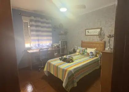Casa en venta en Alcanzar De San Juan, de 200 m2 con 5 dormitorios, 3 baños, aseo, plaza de garaje y terraza por 295.000 €, Ref. 0339 en Alcanzar de San Juan