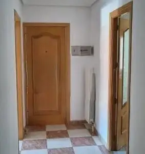 Piso en venta en Manzanares, Plaza San Antón, de 116 m2 con 4 dormitorios, 2 baños, plaza de garaje, trastero y balcón por 83.200 €, Ref. 0423 en Manzanares