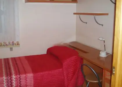 Piso en venta en Alcázar De San Juan, Calle Juan Bautista De La Concepción, de 97 m2 con 3 dormitorios, 2 baños y terraza por 130.000 €, Ref. 0420 en Alcázar de San Juan