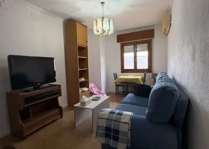 Piso en venta en Alcázar De San Juan, de 140 m2 con 4 dormitorios, 2 baños y terraza por 130.000 €, Ref. 0267 en Alcázar de San Juan