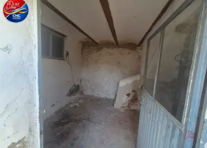 Casa en venta en Herencia, de 280 m2 con 8 dormitorios y 2 baños por 103.200 €, Ref. 0403 en Herencia