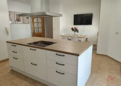 Casa en venta en Pedro Muñoz, de 550 m2 con 7 dormitorios, 3 baños y terraza por 300.000 €, Ref. 0323 en Pedro Muñoz