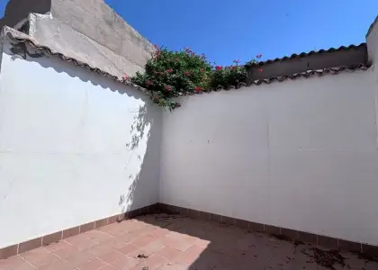 Casa en venta en Alcázar De San Juan, de 270 m2 con 2 dormitorios y baño por 145.000 €, Ref. 0299 en Alcázar de San Juan