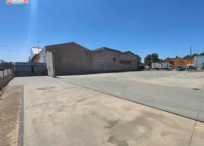 Amplia Nave Industrial sobre parcela de 2.500 metros en Alquiler en Alcázar de San Juan - €2000 en Alcázar de San Juan