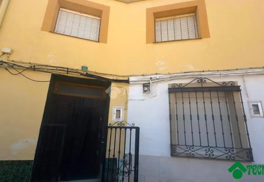 Casa en venta en Villarejo De Fuentes - Villarejo De Fuentes, 19.900 €, 281 m2, ref. 665307 en Villarejo de Fuentes