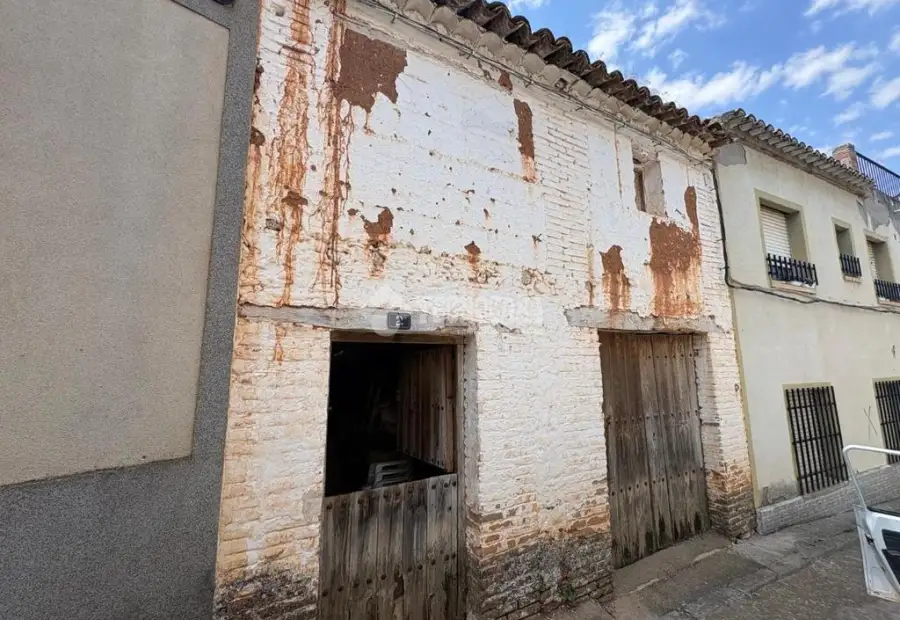 Casa en venta en Los Navalucillos - Los Navalucillos, 14.900 €, 100 m2, ref. 661381 en Los Navalucillos