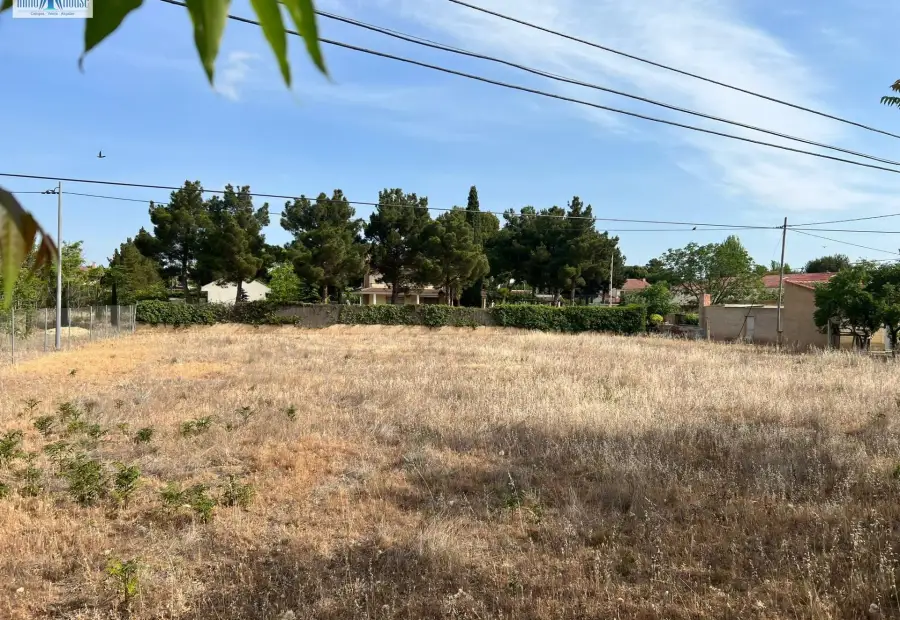Se vende terreno -Carretera Jaen- en Albacete